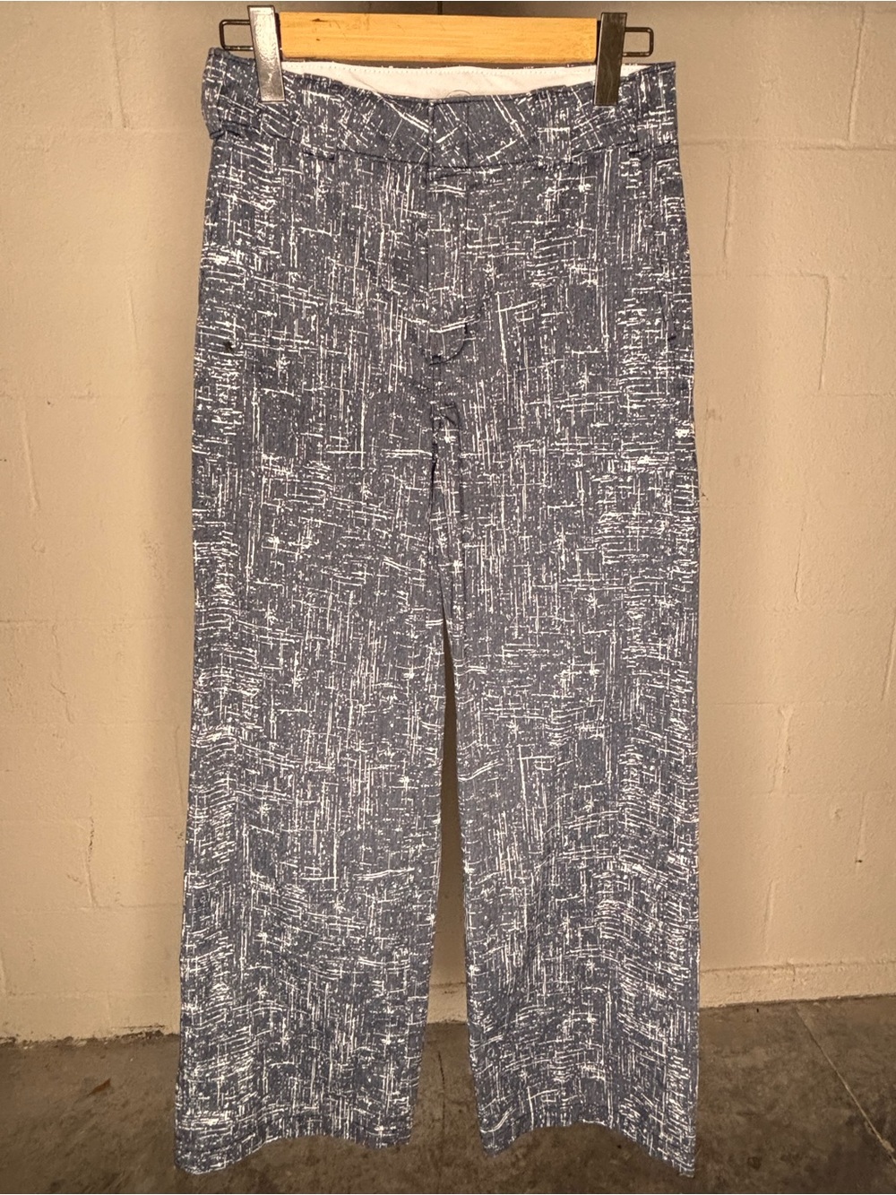 Dickies Women’s Twill Pants High Rise Regular Fit Wide Leg Work Pants (US) 6R